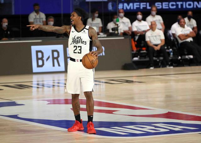 球员树立了 球员树立了